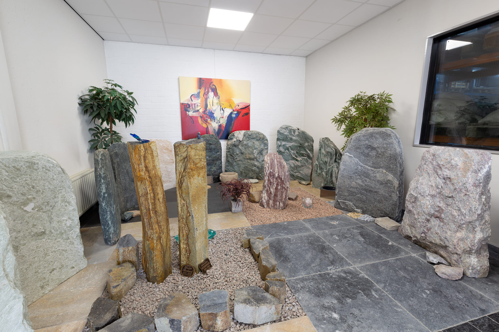 Showroom met grafstenen in Nijkerk